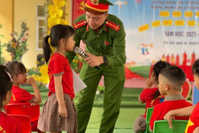 HOẠT ĐỘNG TRẢI NGHIỆM PHÒNG CHÁY CHỮA CHÁY, CỨU NẠN CỨU HỘ TẠI TRƯỜNG MẦM NON D PHƯỜNG TIÊN SƠN