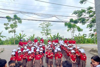 HOẠT ĐỘNG TRẢI NGHIỆM THĂM QUAN TRƯỜNG TIỂU HỌC CỦA CÁC BÉ LỚP 5-6 TUỔI – TẠO TÂM THẾ SẴN SÀNG VÀO LỚP 1